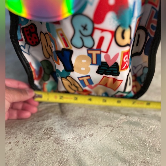 💙❤️💜 BEAUTIFUL TOTE 💙💜💚 - Picture 5 of 5